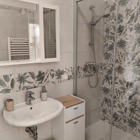 Bed and breakfast Sunbeach 3*