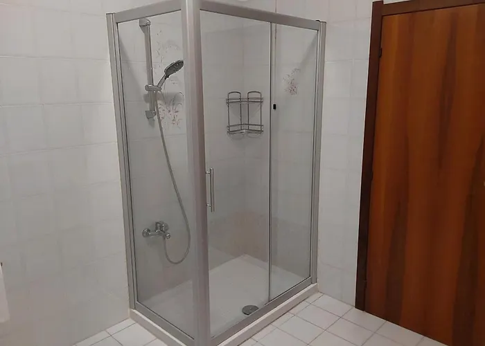 住宿加早餐酒店 Sunbeach 圣贝内代托-德尔特龙托